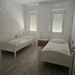 Leka Lejlighed Pogradec
